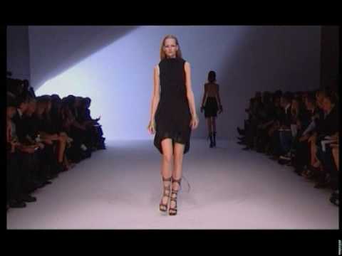 Paris : Rick Owens Fashion Show- Women's Ready to Wear Spring/Summer 2010