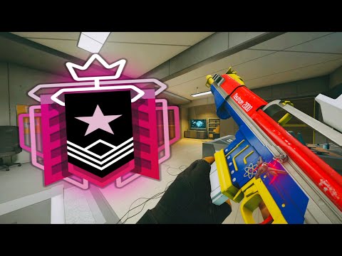 HOW A CONTROLLER CHAMPION CLUTCHES EVERY ROUND - Rainbow Six Siege Console Solar Raid