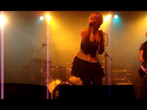 Elle Diablo - live at the Wulfrun Hall, Wolverhampton