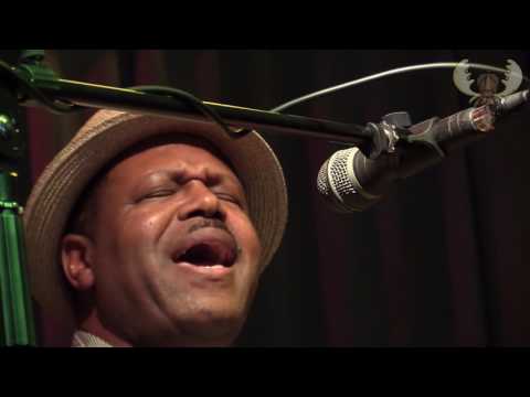 SaRon Crenshaw -  Jailer Blues - Acoustic Live at the BBC (NL)