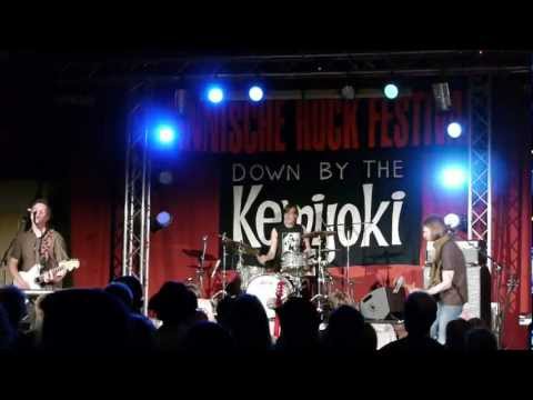 Absoluuttinen Nollapiste - Saatteeksi (Live • Down by the Kemijoki 2012)