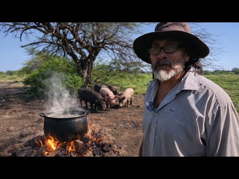 Vivió 40 años en BUENOS AIRES y volvió a vivir SOLO en el MONTE