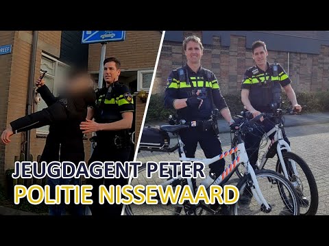 Politie | Jeugdagent Peter | Preventief fouilleren | Mes aangetroffen | Auto-inbreker | Nissewaard
