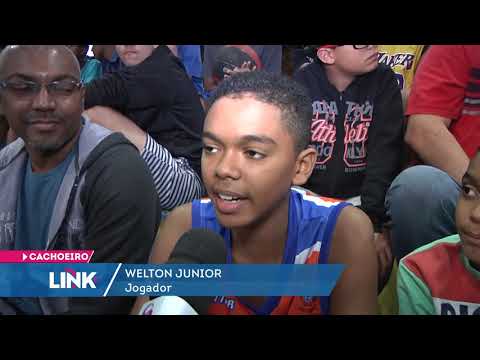 Jogador de basquete Didi visita Cachoeiro de Itapemirim