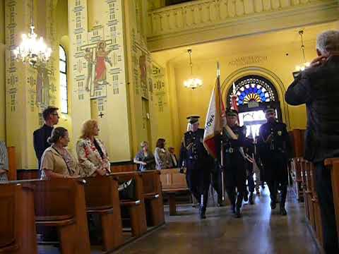 Wejście pocztów do kościoła św.  Jakuba Ap. w Częstochowie X Święto Pułku 18.06.2023