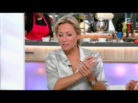 L'histoire du kiosquier de Charlie - C à vous - 21/01/2016