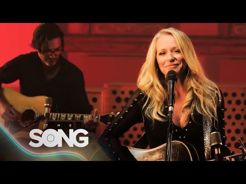 Deana Carter - Strawberry Wine | The Song