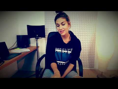 Sunflower (Sierra Burgess) - Debby van Dooren (Cover)