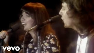 Linda Ronstadt - Hey Good Lookin' (Live) ft. Nitty Gritty Dirt Band