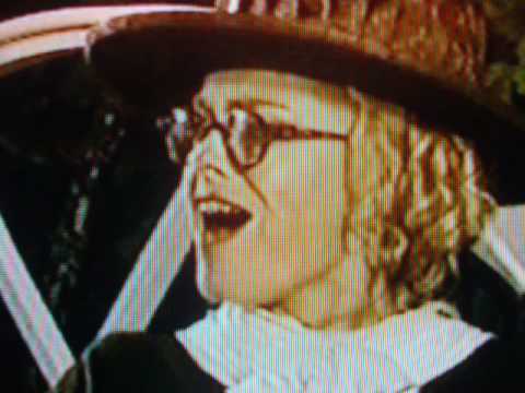 Kärlek & Lavemang: Pernilla Wahlgren -  Med Piller & Pulver