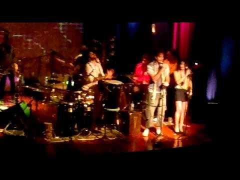 Guga Machado & Jair Oliveira & Tabatha (18-11-2012 Teatro Décio de Almeida Prado)