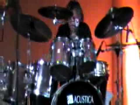 Antonio Onorato sextet - Miles mood (solo drums) - Casagiove Jazz 2011 ( breath guitar )