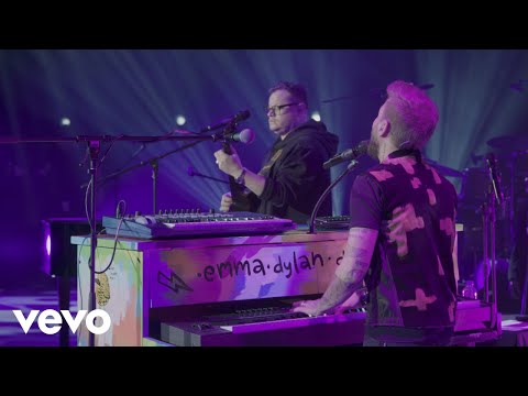 Videoclip de En Esta No (4 Latidos Tour - En Vivo) — Sin Bandera