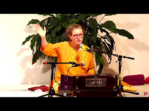 Satsang - Kirtan, Mantra und Arati mit Ananda Devi - Yoga Vidya Ashram Live 07:00 Uhr 03.09.2021