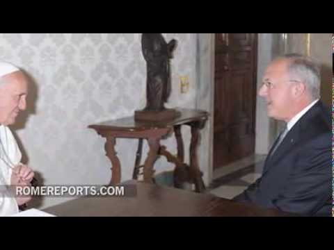 Pope Francis asks Knights of Columbus to defend life and 'authentic' marriage