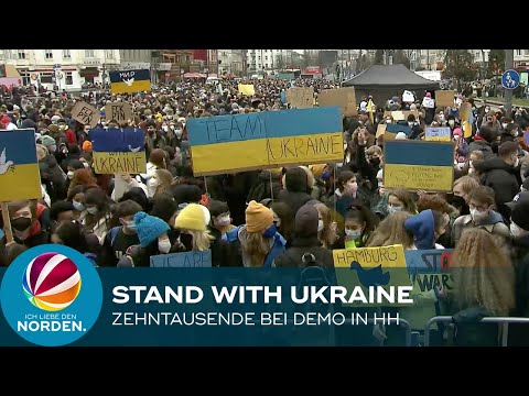 Zehntausende bei Ukraine-Friedensdemo in Hamburg