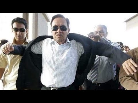 Kamilah Anwar (Lyric Video) 