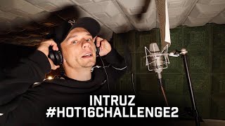 Kadr z teledysku #hot16challenge2 tekst piosenki Intruz