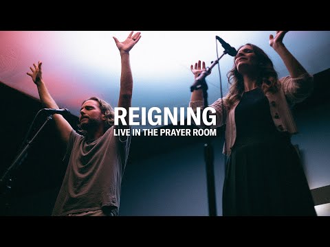 REIGNING – LIVE IN THE PRAYER ROOM | JEREMY RIDDLE