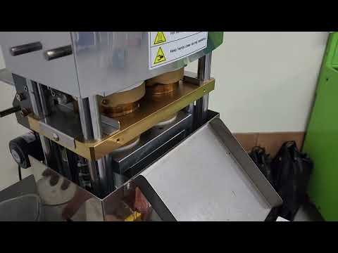 Puffed buckwheat cake tested by SYP9002 puffed rice cake machine _ Shinyoung Mechanics Korea