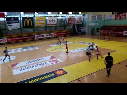 Iskra Gdynia - MKS Gryf Tczew 2 - 0, turniej POZPN Starogard 2017