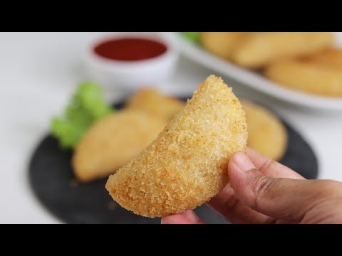 Creamy Chicken Half Moon Pie Recipe ॥ Friend Chicken Pie ॥ Snacks Recipe