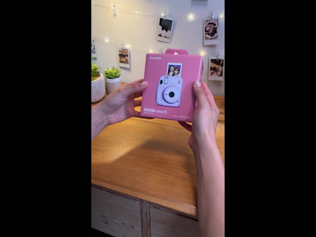 Vídeo relacionado con Luxoraiova 10PCS Marco de Foto Magnético para Refrigerador, 9,3 x 6,4 cm, Marcos de Fotos Mini Compatible Polaroid Fujifilm Instax Mini 11/9/8, Postal(Negro)