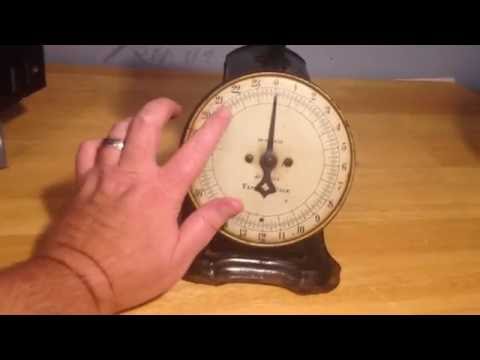 Family Scale - Vintage metal 24 pound kitchen scale