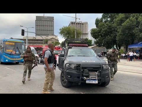 Video Thumbnail: Bewaffneter überfällt Bus in Rio de Janeiro: Polizei befreit 17 Geiseln