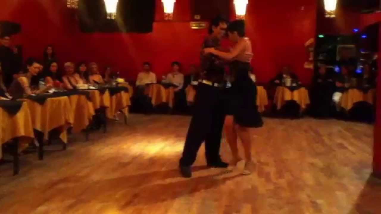 Bailaron Moira Castellano & Gaston Torelli, en El Beso - 21/12/14