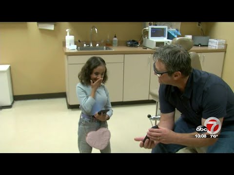 Surgeon helps woman with rare dwarfism condition