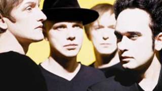 Deine LakaieN - Kiss the future