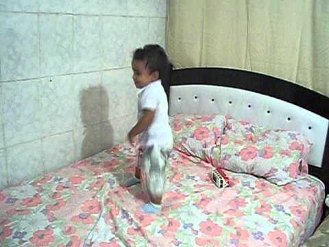 Victinho dançando II