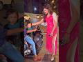 Urvashi Rautela Ne Hot Dress Me Hote Huye Bhi Kitni Care Kiya Bollywoodlogy Honey Singh Songs