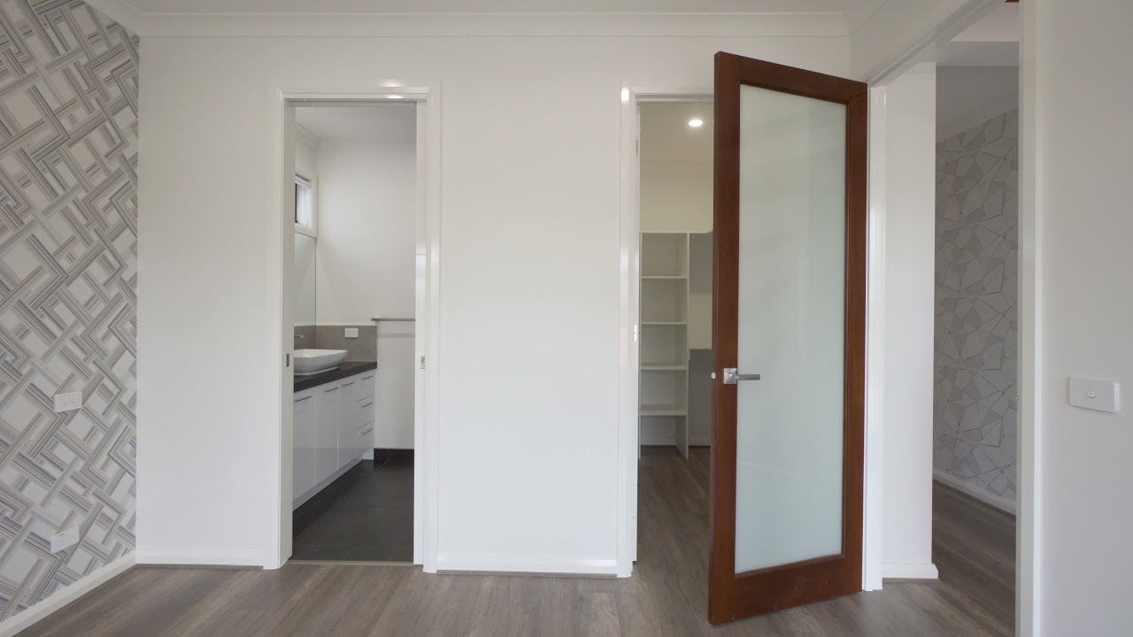 Property Showcase 03