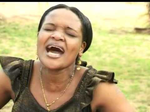 04-Bahati Bukuku - Nimekukimbilia