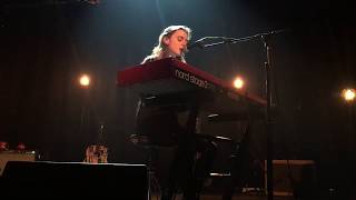 Julien Baker - Televangelist (Live at Neptune Theatre 2017)