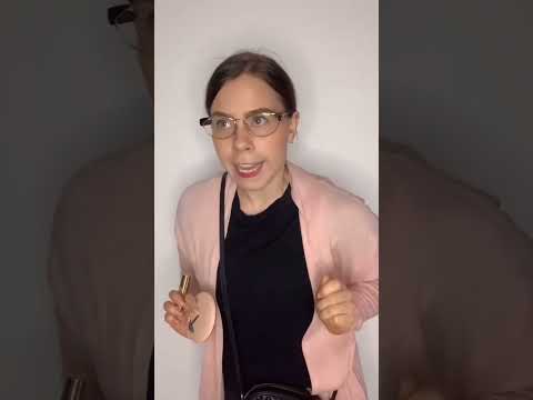 Siis miten niin juhliin ei voi mennä hupparissa ja farkuissa 🤷🏻‍♀️