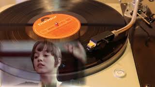 Download lagu The Bee Gees - Melody Fair / First of May mp3