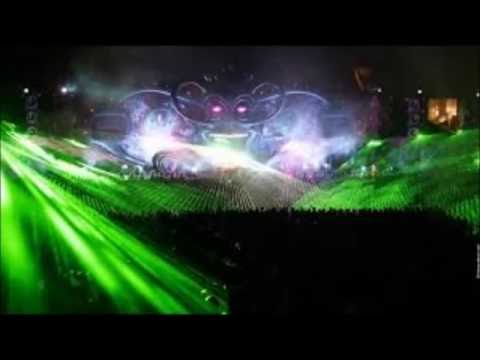 Marco V vs  De Leon & Gum Me - Engine Is More Than A Life Away (Original Mix)