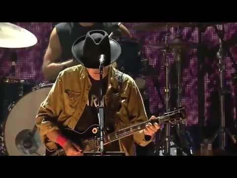 Neil Young + Promise of the Real - Big Box (Live at Farm Aid 30)