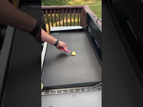 New WEBER Griddle #griddleseasoning #howtoseasonagriddle #weber #griddle #grill #grilling #cooking