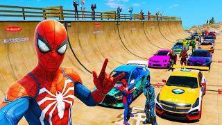Spider-Man cars challenge funny Game GTA 5 superheros on Ramp يُلقي الرجل العنكبوت التحية على باتمان