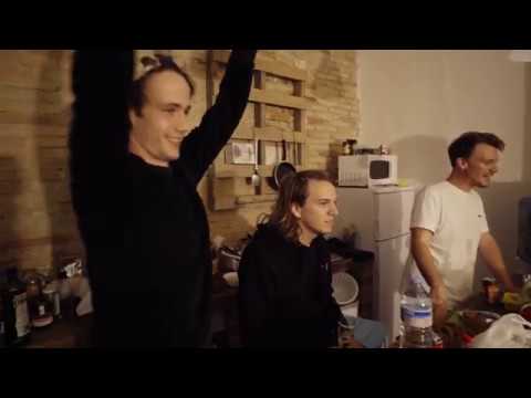 Schlagschatten Episode 7: Der Stuhl im Pool - AnnenMayKantereit (Dokumentation)