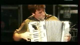 Download lagu Yann Tiersen - Live Aux Eurockéennes de Belfort mp3