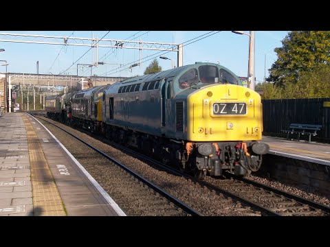 Light Engine Movement and an unusual convoy - a 4K video