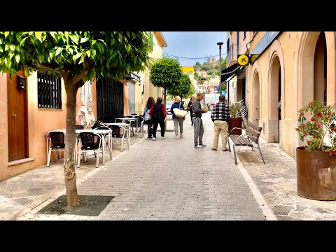 Andratx weekly market 💙 pretty streets 💙🇪🇸 Mallorca's most beautiful holiday destinations 🌴 🏖 so ...