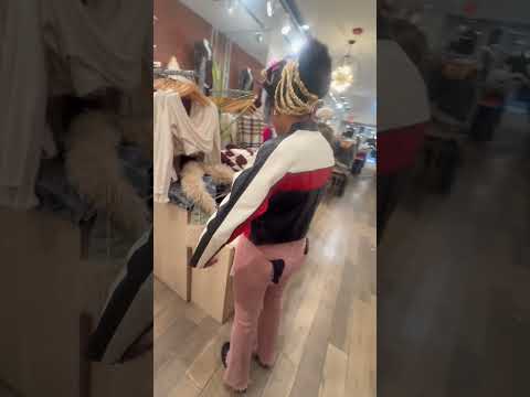 Jayo Gets Creative #musiclovers #set #redwhite #jayofreeman  #direction