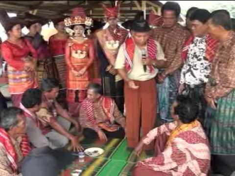 Adat Karo , Nggalari utang man kalimbubu