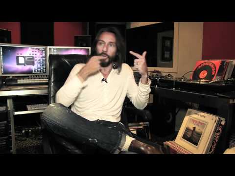 Bob Sinclar avoue tout, dans son studio !